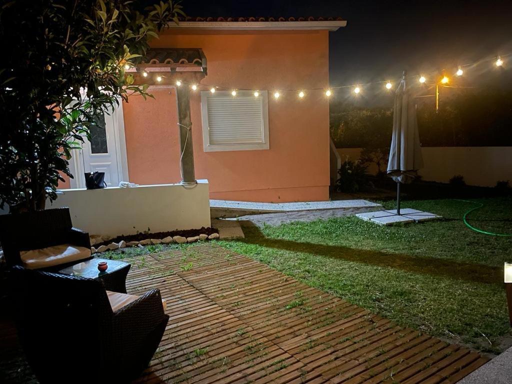 Moradia Alegre No Centro Da Vila Da Tocha. Exteriör bild
